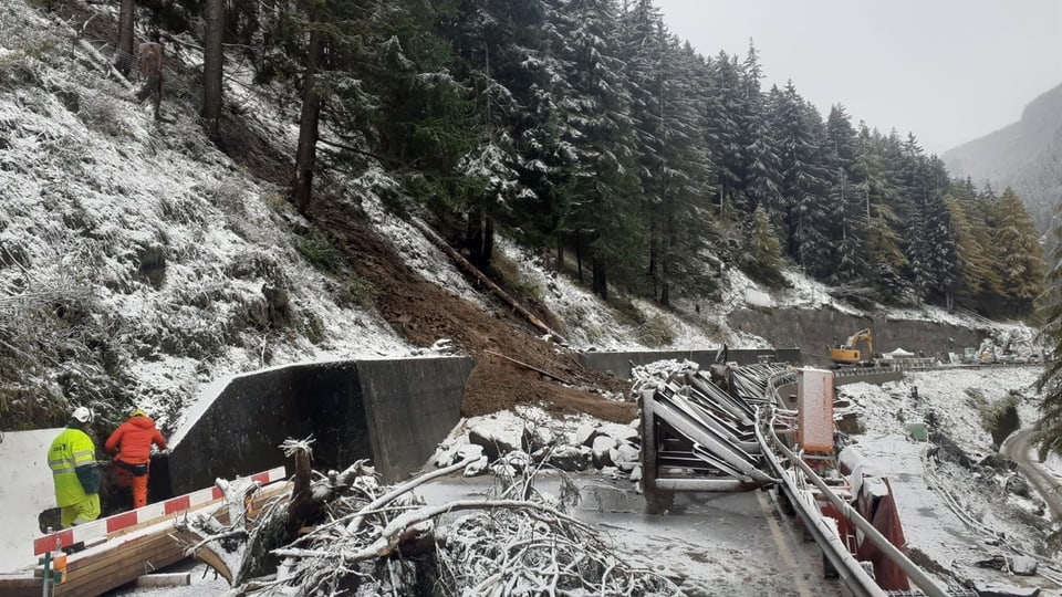 Strasse über den Berinapass im Puschlav.