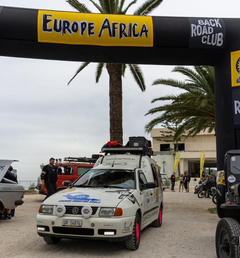 Il start da la rally a Tanger / Maroc