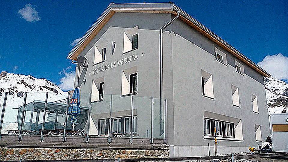 L'Ospizio La Veduta al Pass dal Güglia.