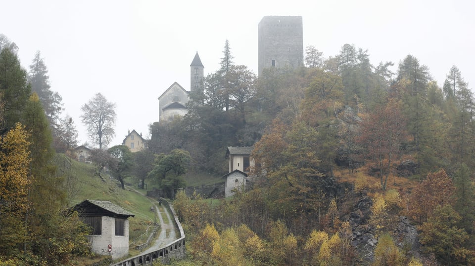 La ruina Castelmur in Val Bregaglia