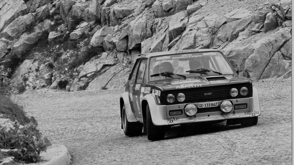 Auto da cursa sin la via da la Tremola (Pass dal Gottard) 1978.