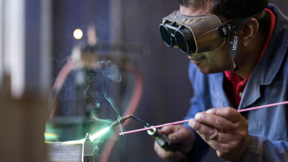 Tranter auter ha era l'industria occupà dapli persunas. 