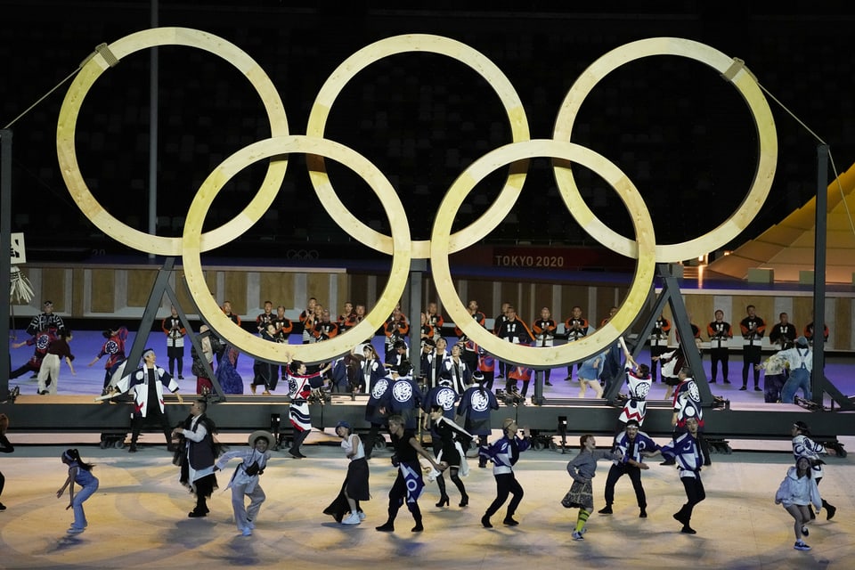 ina represchentaziunda saut en il stadion olimpic a Tokio