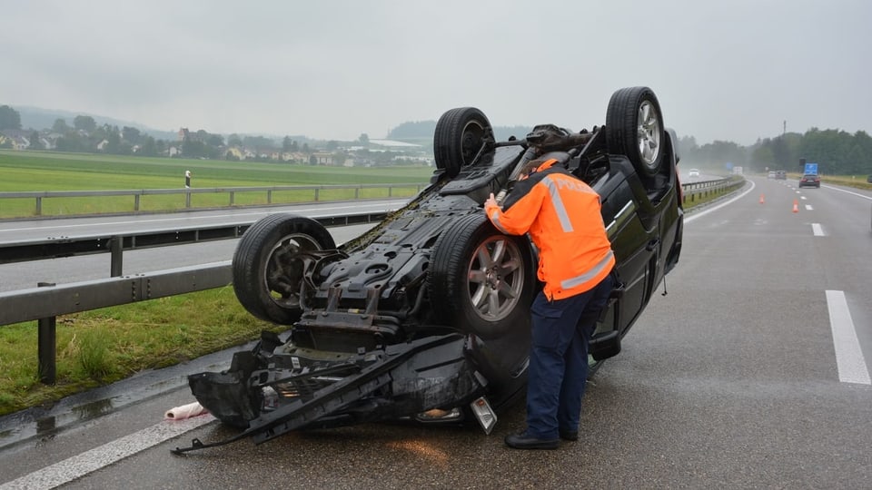 auto suenter accident sin il tetg.