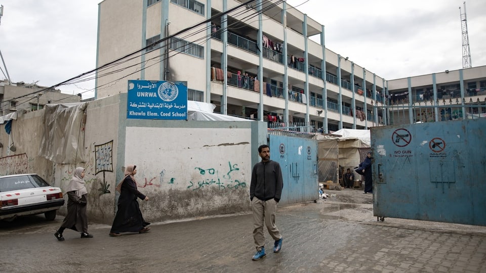 Eingang zu einem Gebäude des UNRWA in Rafah.