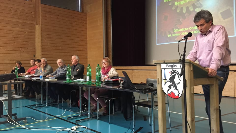 Ils represchentants da la vischnanca da Bravuogn.