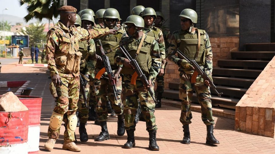 Er in commember da las forzas spezialisadas era mort durant l'acziun a Bamako.