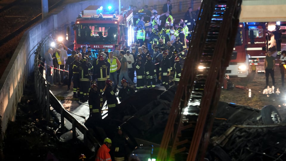 Busunfall in Venedig, 21 Menschen sterben.