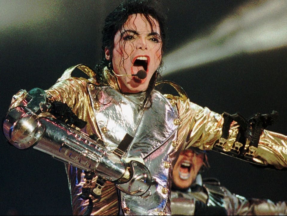 Michael Jackson durant in concert 1997