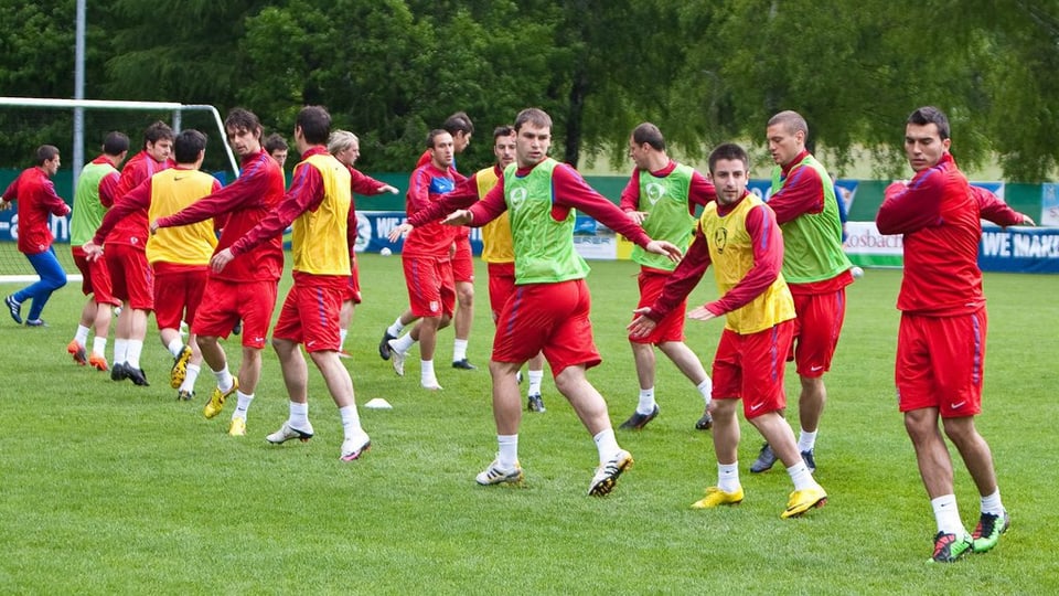 La squadra naziunala da ballape austriaca durant in trenament. 