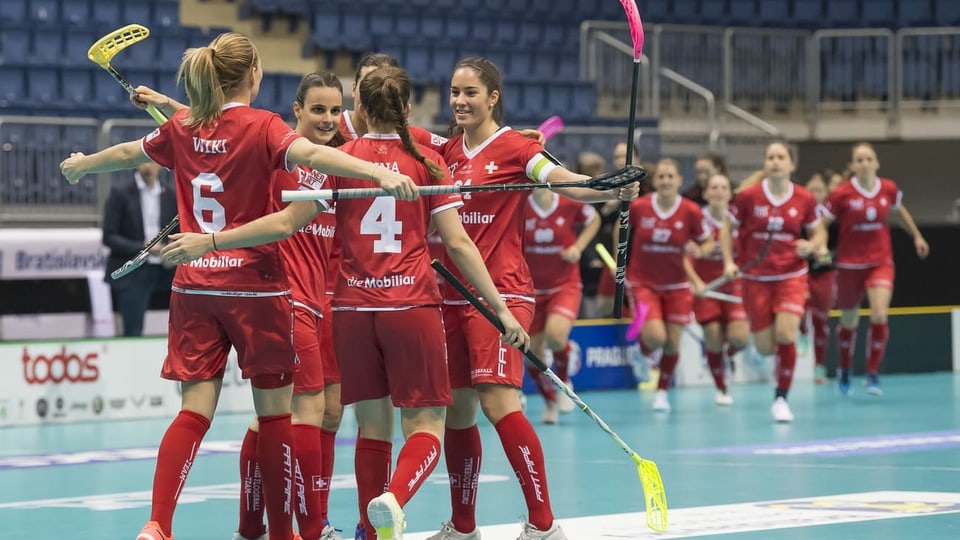 Las giugadras svizras d'unihockey