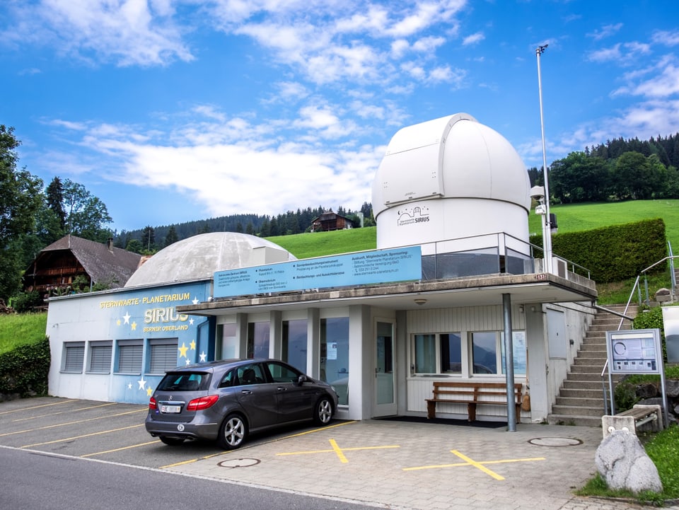 L'observatori SIRIUS en la vischnanca Sigriswil en il chantun Berna