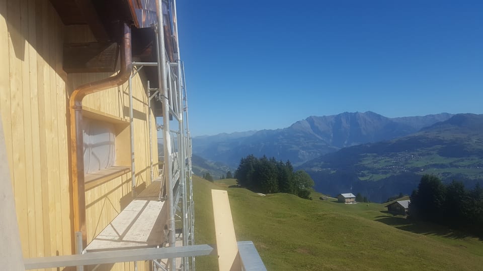 La vista sin la chadaina dal Signina. 