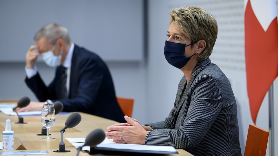 Karin Keller-Sutter a la conferenza da medias.