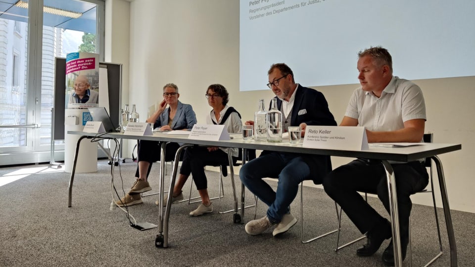 Sandra Bosch, Rebekka Hansmann, Peter Peyer e Reto Keller