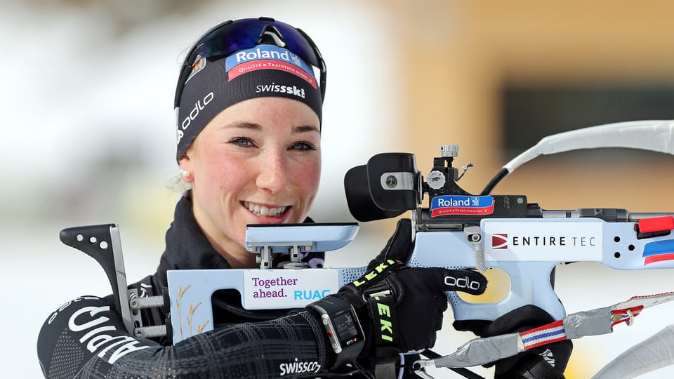 Aita Gasparin, la sora giuvna da Selina, è dapi la stagiun 2012/2013 commembra dal cader A da Swiss Ski.