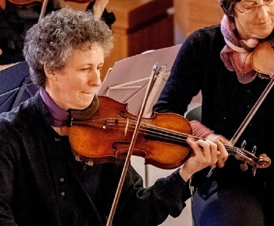 Ruth Michael spielt ihre Violine