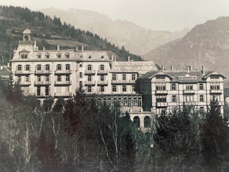 Fotografia istorica dal temp cura che l'hotel era anc grond.