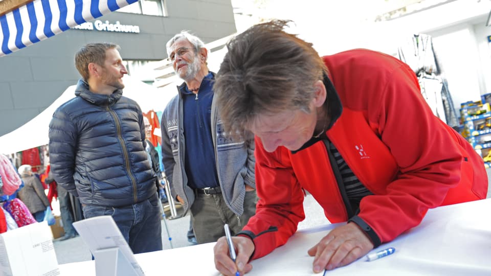 David Flepp animescha persunas rumantschas da s'inscriver en il cudesch.