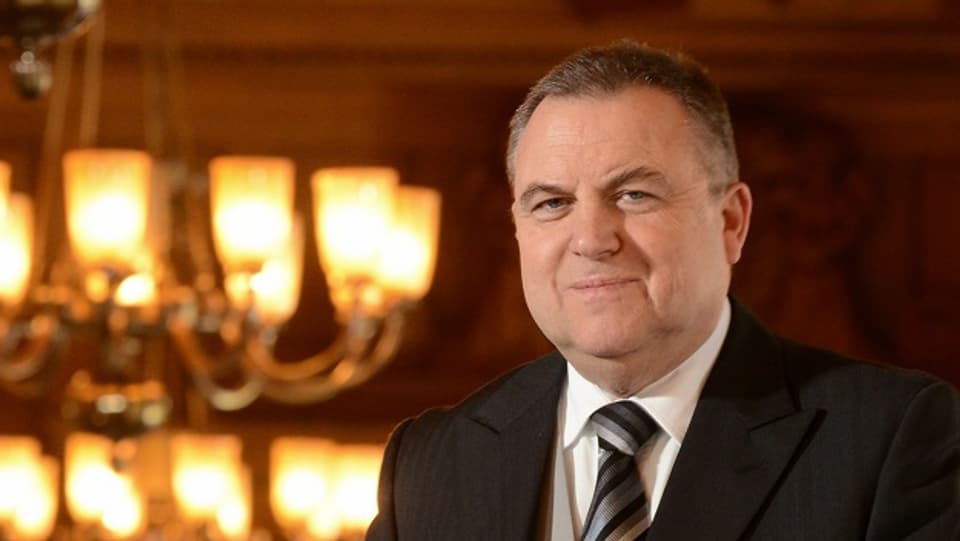 purtret cun Claudio Molinari rient