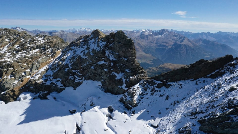 Piz di Ross, bei dessen Abstieg der Alpinist rund 40 Meter in die Tiefe fiel.