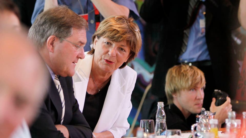 Ulla Schmidt, la vicepresidenta dal Bundestag tudestg - Ulla Schmidt ad ina comferenza da pressa.
