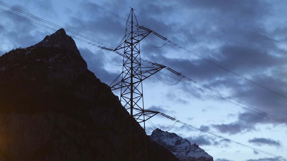 Pitga electrica en muntogna