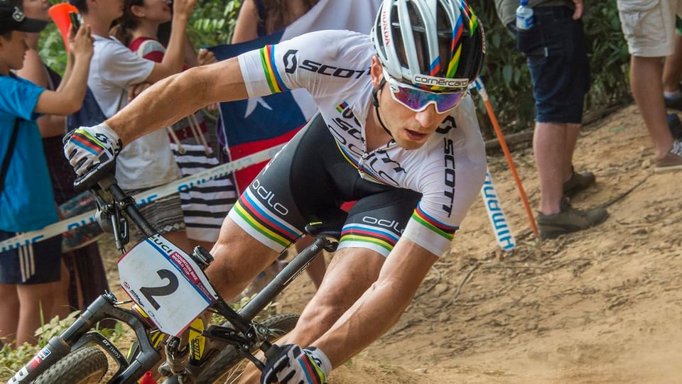 Nino Schurter en acziun