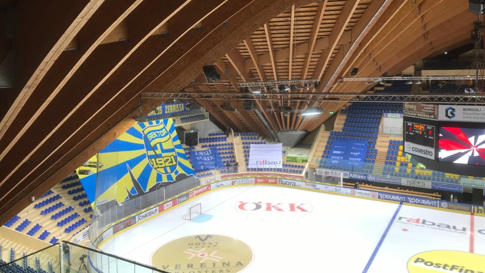 Enstagl dad ina festa da hockey resta la halla a Tavau vida