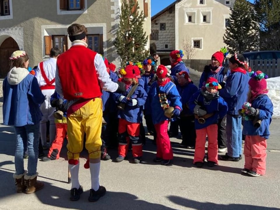 La Punt Chamues-ch gruppa sa raduna sin plaz