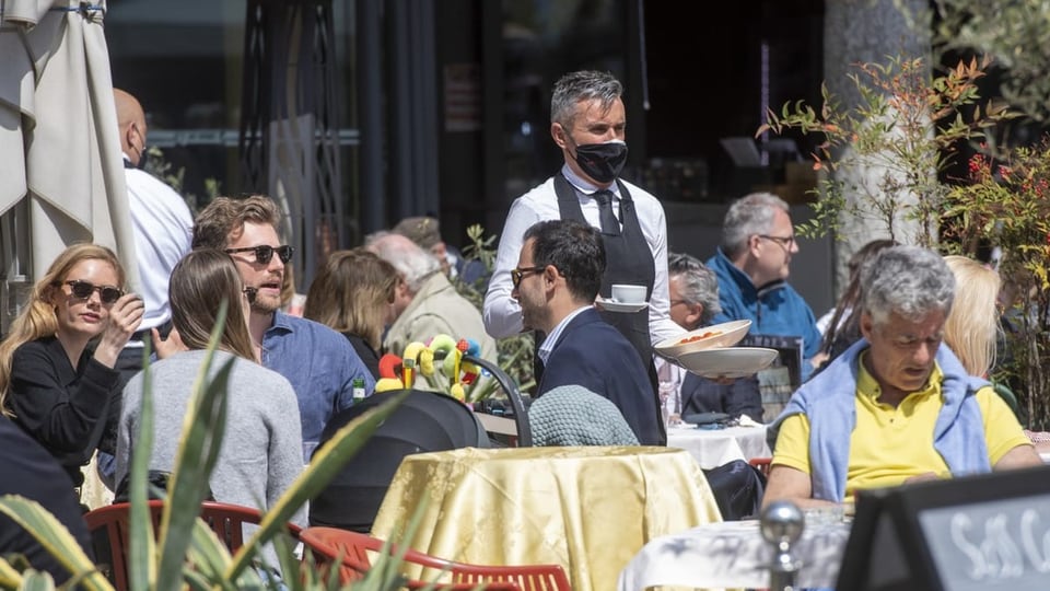 Gastronomia GR: Las ustarias marschan, ma l'atun fa quitads