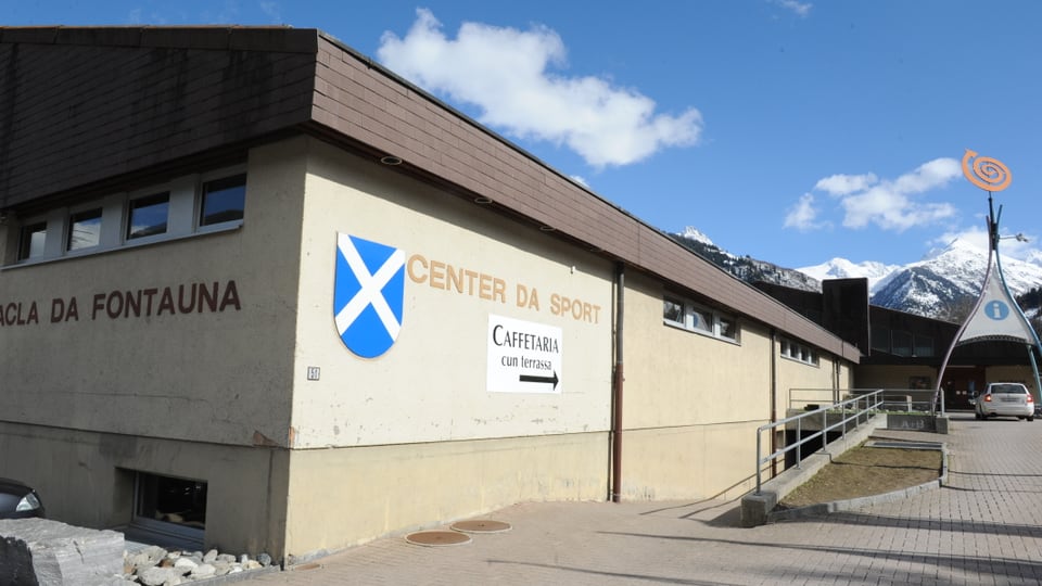 Center da sport e cultura a Mustér