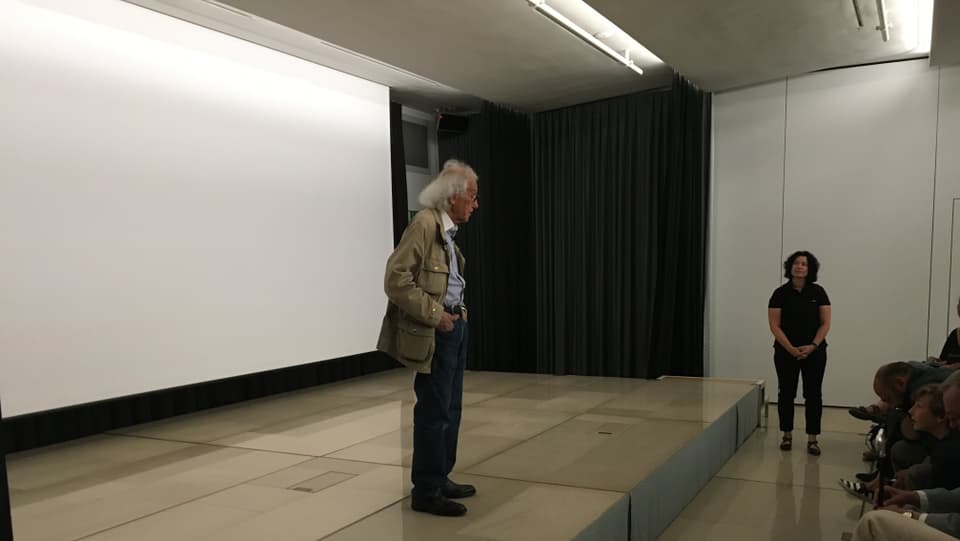 Christo rispunda damondas en il forum Würth.