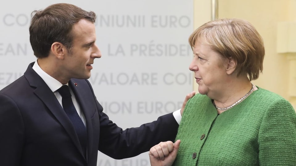 Emanuel Macron ed Angela Merkel. 