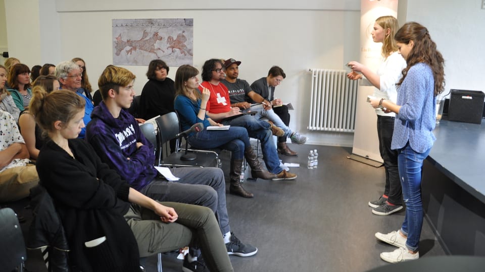 En il final han ils giuvenils preschentà lur poetry slam