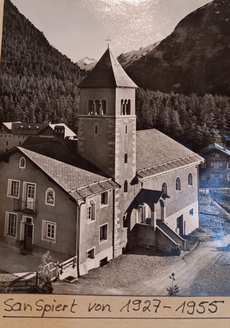 Kirche San Spiert in Pontresina.