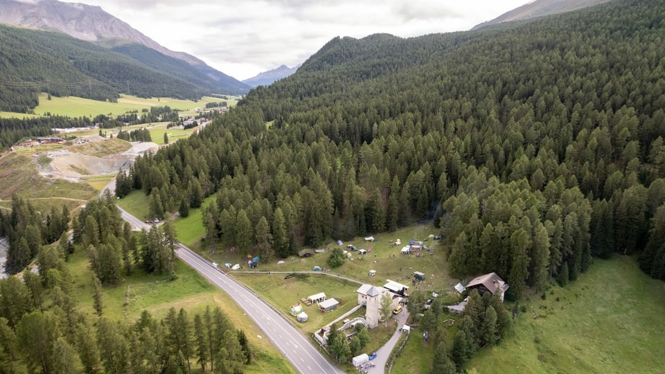 Das Chapella Open Air zeichnet sich durch die Natur und Bergwelt des Engadins aus.