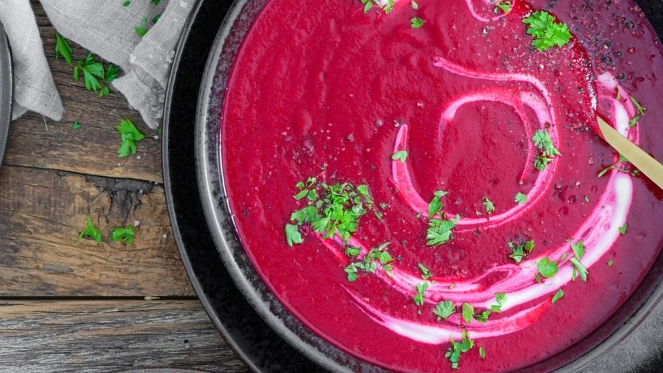 Rezept für eine Weihnachtssuppe: Rote Beete Suppe mit Lebkuchengewürz