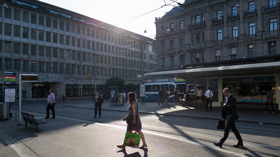 Il Paradeplatz a Turitg.