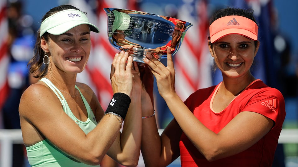 Hingis Mirza tennis