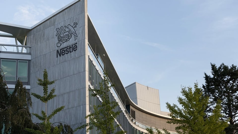 Il bajetg da Nestlé a Vevey.