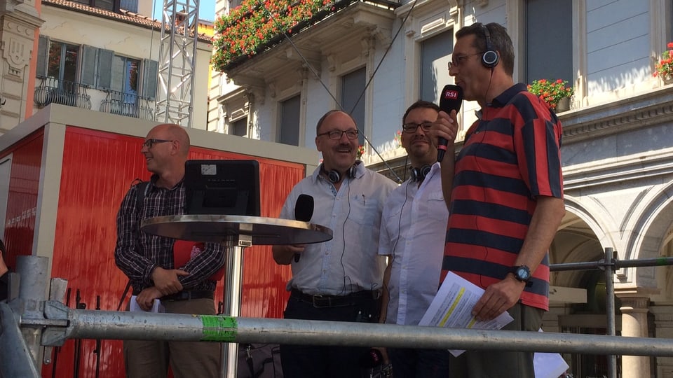 Purtret dals moderaturs, tranter auter era Giusep Giuanin Decurtins per RTR.