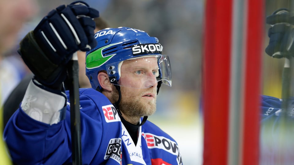 L'anteriur giugader da hockey Jan von Arx.