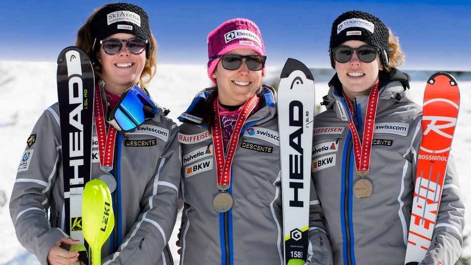 Purtret dad Aline Danioth, Wendy Holdener e Michelle Gisin.