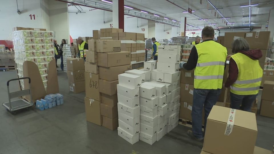 2xWeihnachten, die Geschenke im Wert von 100 Franken gehen an bedürftige Menschen