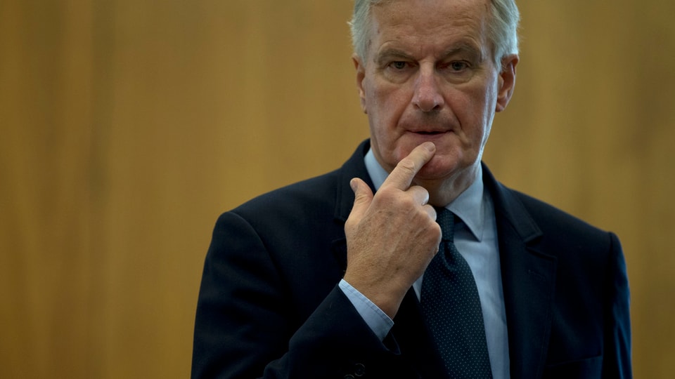 Purtret da Michel Barnier. 