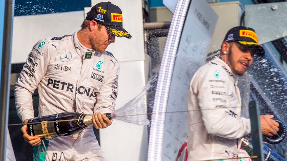 Pon festivar in perfetg start en la nova stagiun: Nico Rosberg (san.) gudogna avant Lewis Hamilton in GP da l'Australia. 