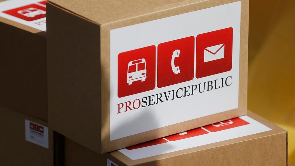 Chistas cun suttascripziuns per l'iniziativa «Pro Service Public».