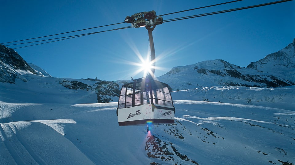 Pendiculara da Saas-Fee cun bell'aura.