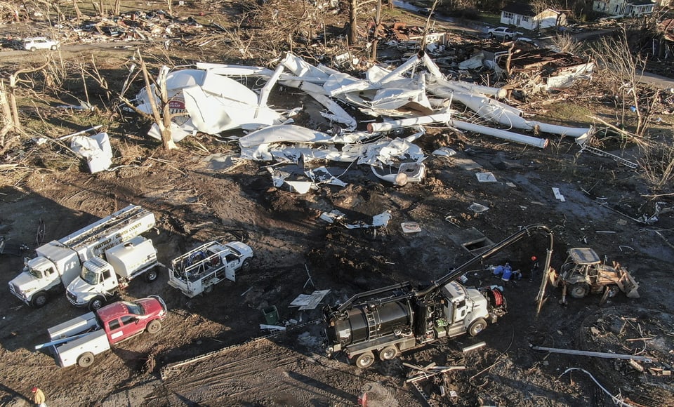 Interpresa destruida da tornados. 